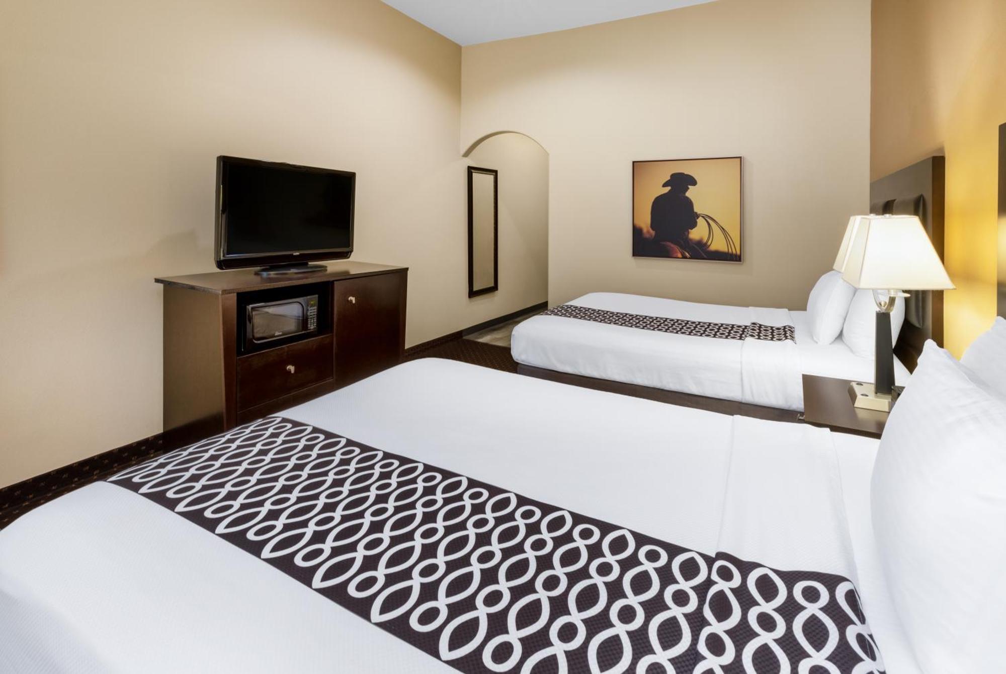 La Quinta By Wyndham Houston New Caney Exterior photo