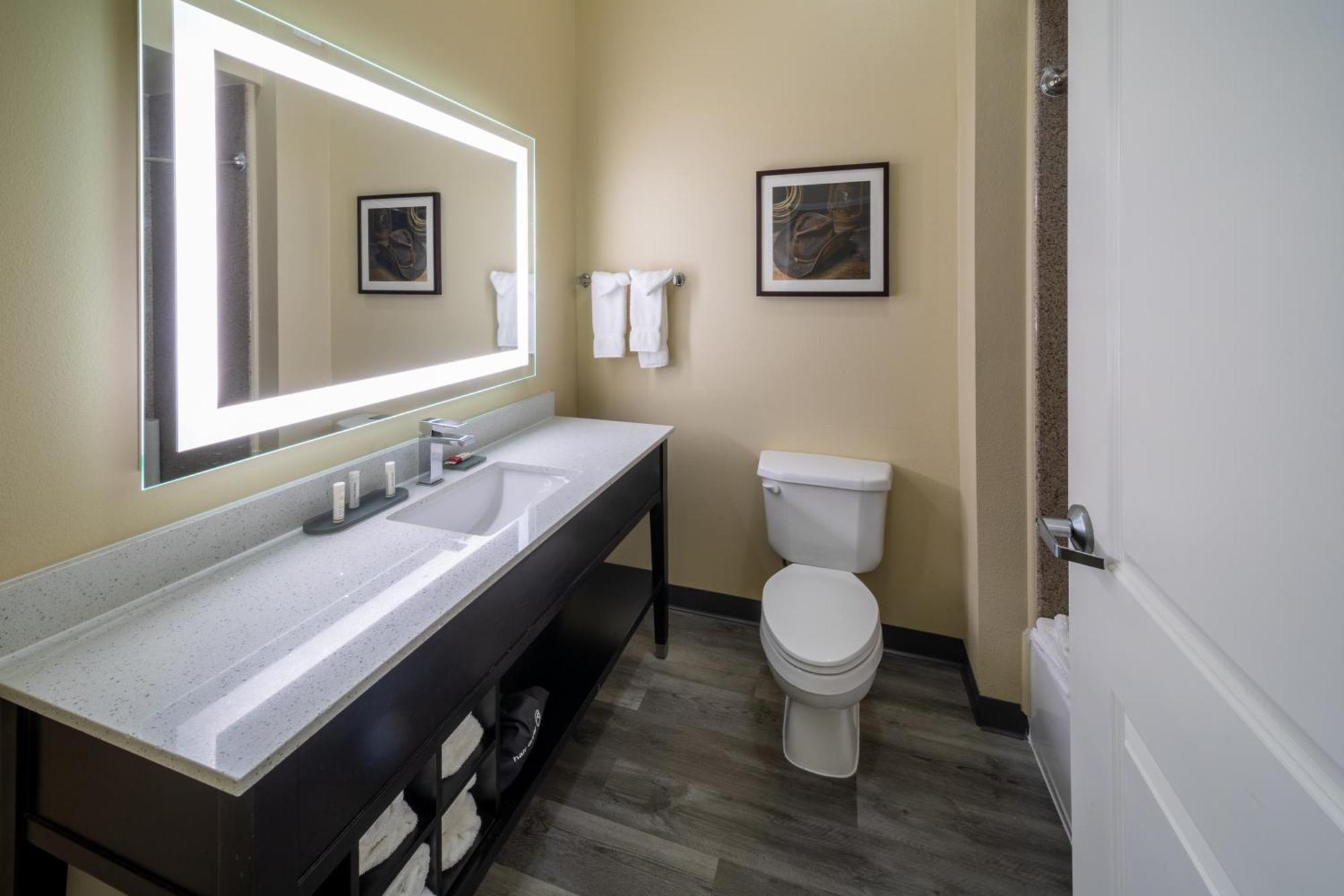 La Quinta By Wyndham Houston New Caney Exterior photo