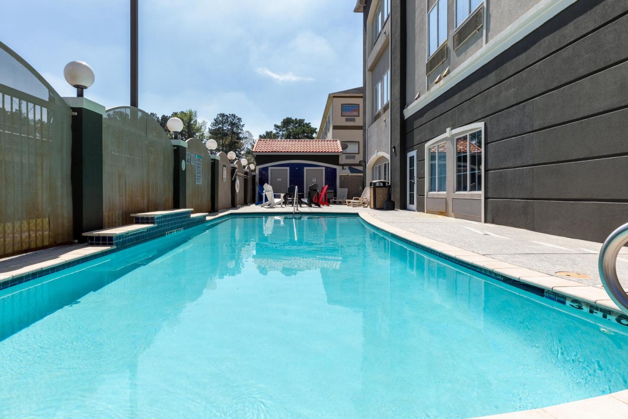 La Quinta By Wyndham Houston New Caney Exterior photo